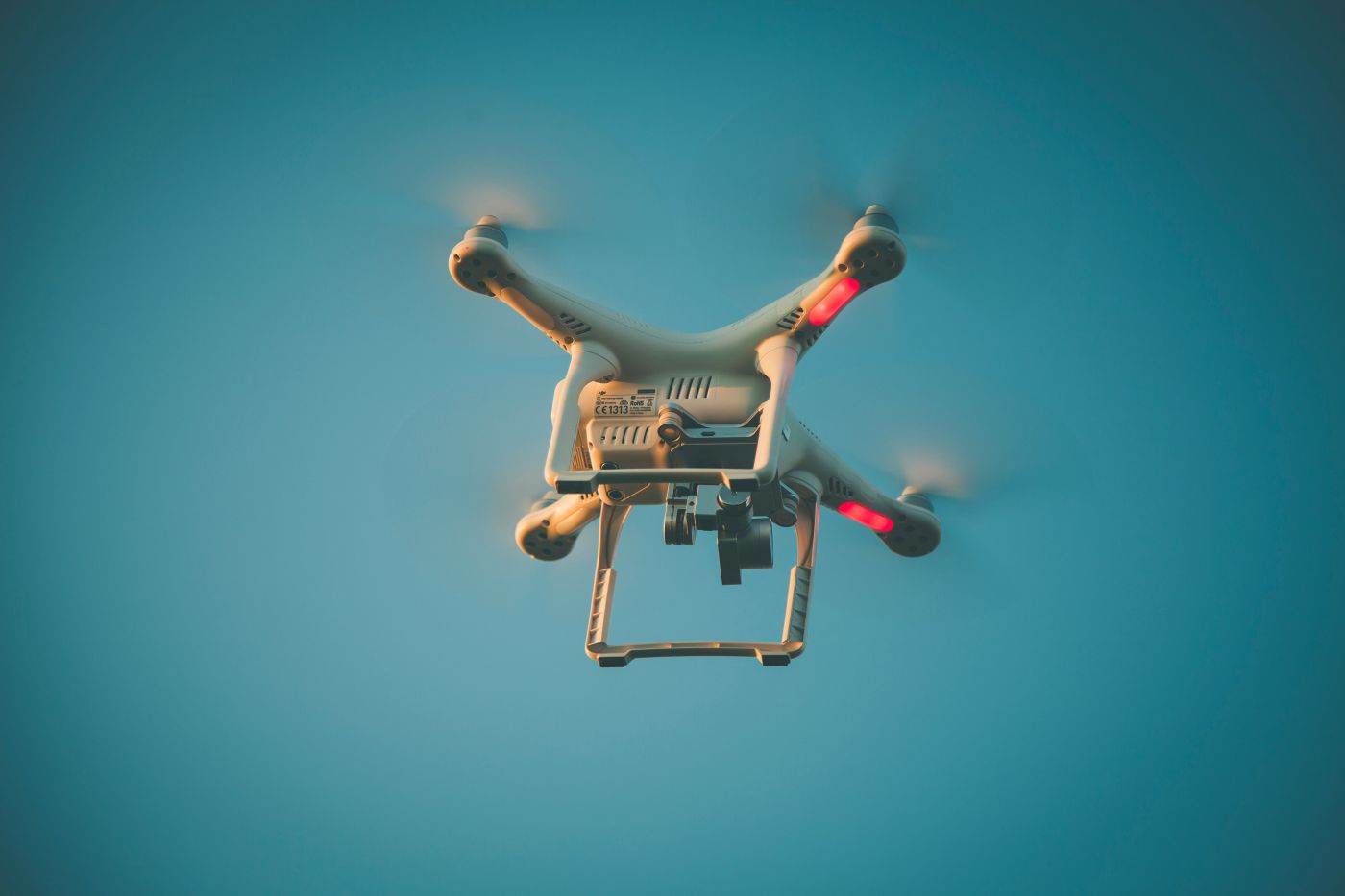 MApN: A fost detectată o ţintă aeriană la nord de Roman